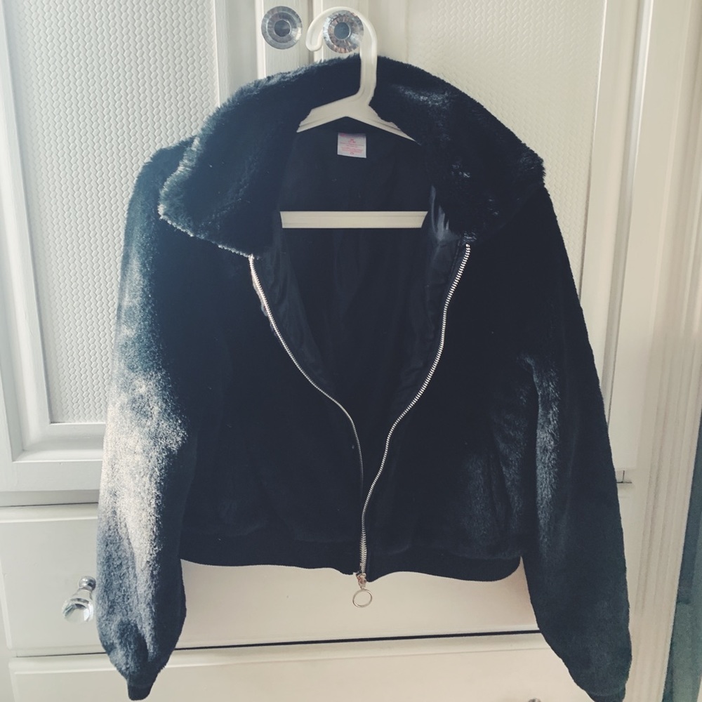 BLACK FURR COAT